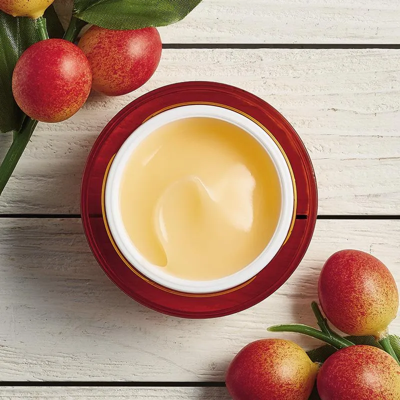 The Boday Shop Vitamin C Glow Boosting Moisturiser